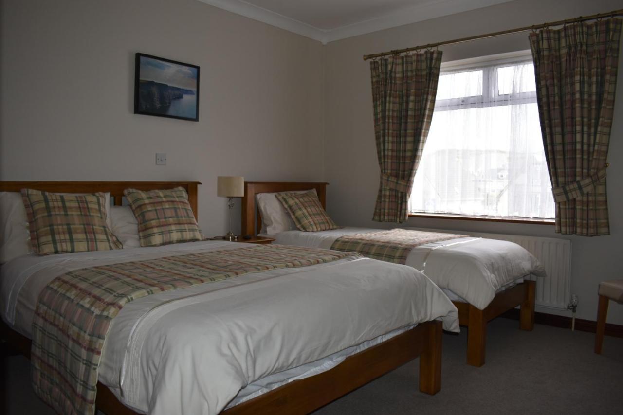 Cois Farraige Bed & Breakfast Lahinch Dış mekan fotoğraf