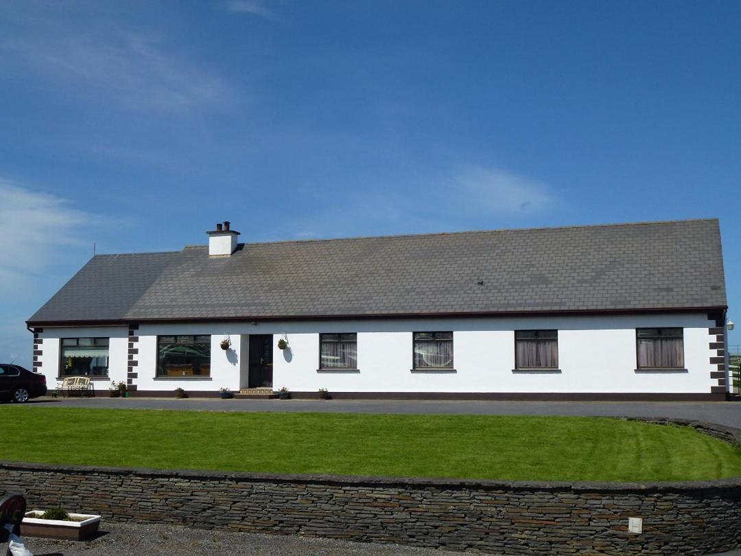 Cois Farraige Bed & Breakfast Lahinch Dış mekan fotoğraf